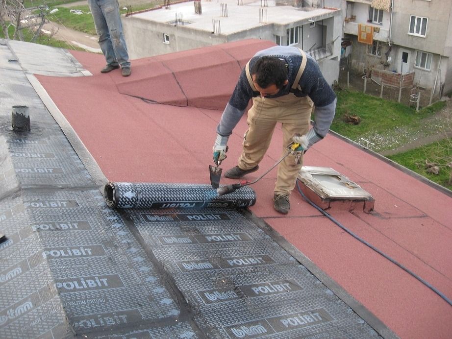 Doğanlar EPDM Kauçuk Çatı – düz çatıda arduvazlı bitümlü membran serimi